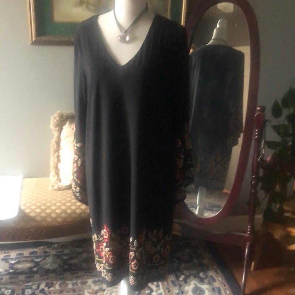 SOLD EST. 1946 size L dress